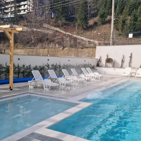 минерални и термални външен и вътрешен басейни Vimona Therma Campsite