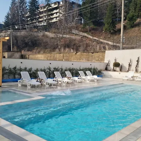 Campsite минерални и термални външен и вътрешен басейни Vimona Therma